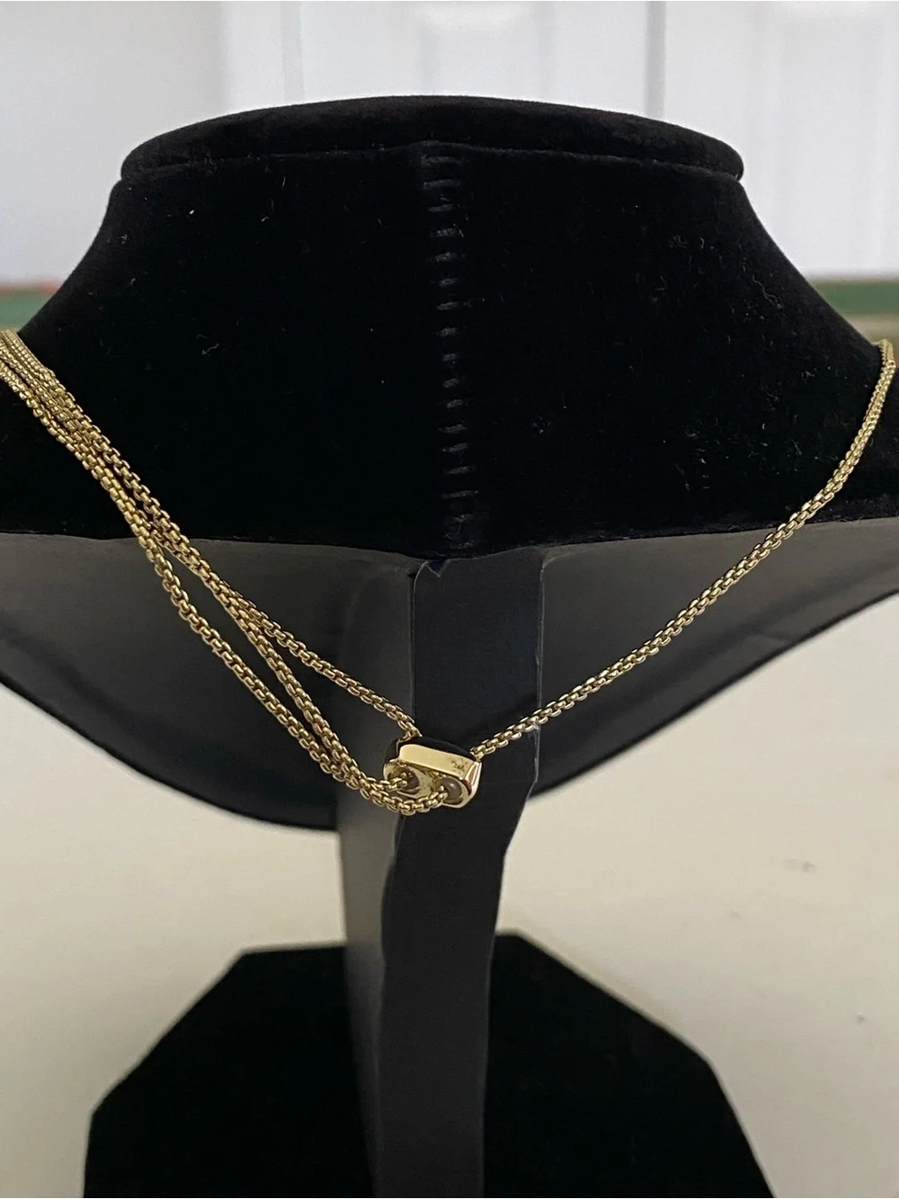 Kendra Scott Elise Gold Tone Necklace with Ivory Mother-of-Pearl Oval Pendant